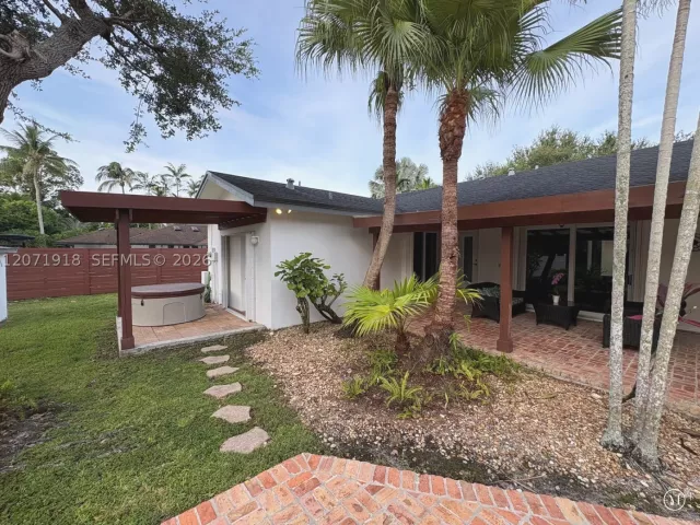 Продажа дома по адресу 13241 SW 104th Ave - фото 9372441