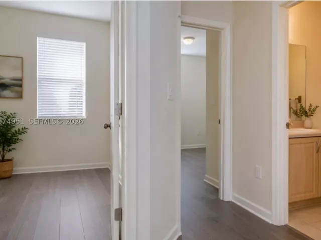 Продажа дома по адресу 8171 NW 107th Ct - фото 9361846