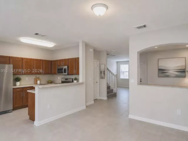 Продажа дома по адресу 8171 NW 107th Ct - фото 9361843