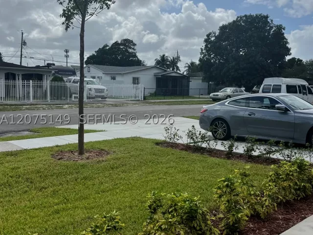 Продажа дома по адресу 2421 NW 152nd Ter - фото 9361248