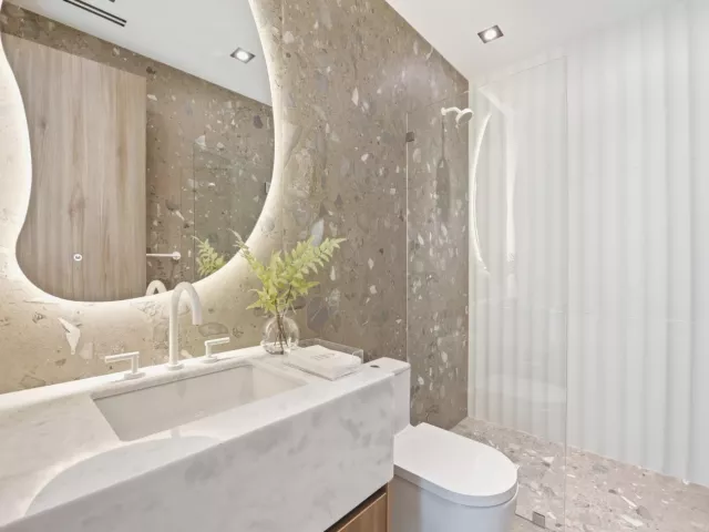 Продажа дома по адресу 3209 NE 26TH Street - фото 9375179