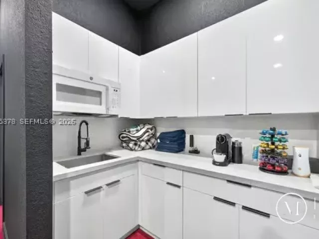 Продажа дома по адресу 26602 SW 149th Ct - фото 9362621