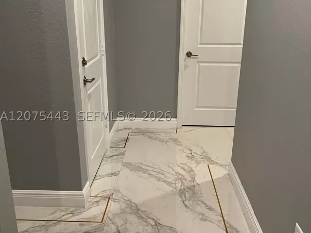 Продажа дома по адресу 21230 SW 127th Pl - фото 9364857