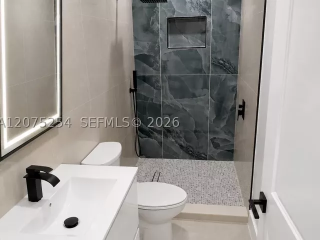 Продажа дома по адресу 544 NW 12th St - фото 9362600