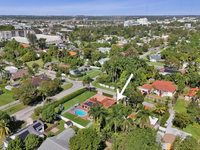 Продажа дома по адресу 2 NE 160th St - фото 9360790