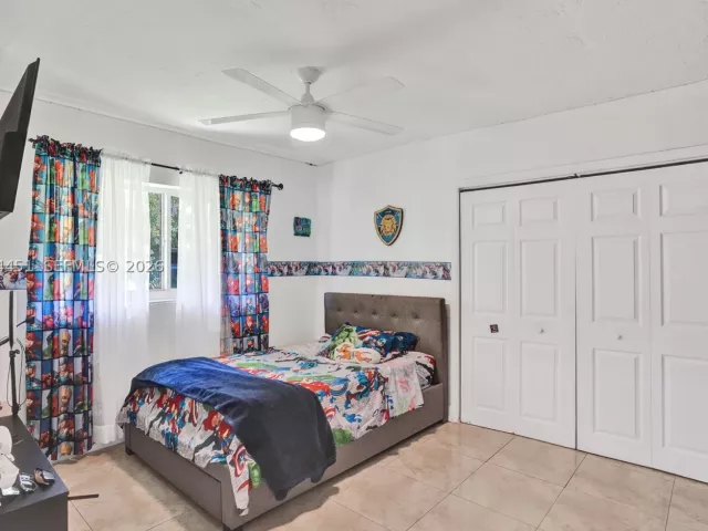 Продажа дома по адресу 2 NE 160th St - фото 9360792