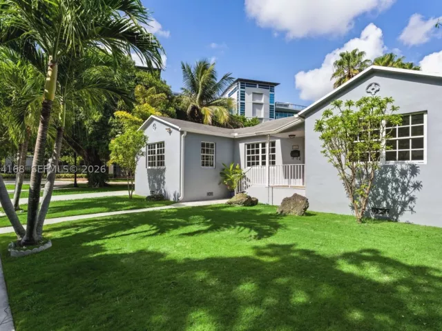 Продажа дома по адресу 902 NW 10th Ct - фото 9376905