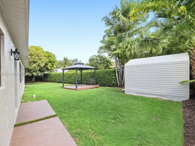 Продажа дома по адресу 1391 NW 18th St - фото 9368722