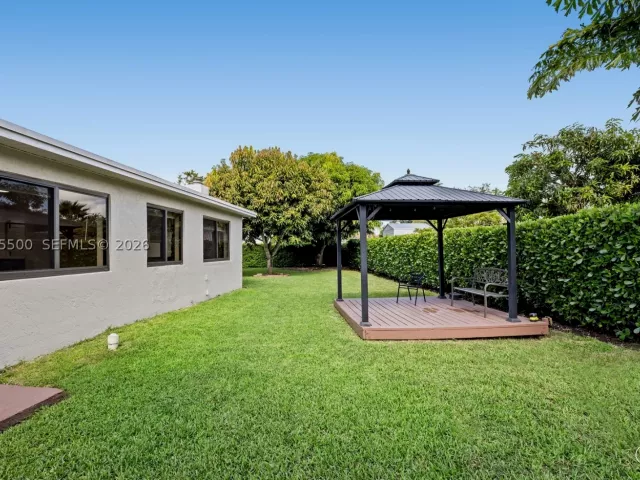 Продажа дома по адресу 1391 NW 18th St - фото 9368723
