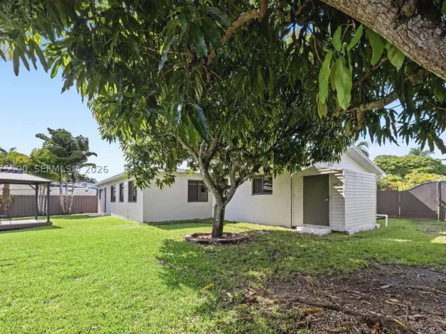 Продажа дома по адресу 1391 NW 18th St - фото 9368725