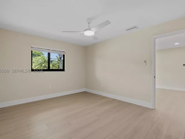 Продажа дома по адресу 1391 NW 18th St - фото 9368726
