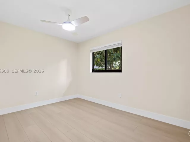 Продажа дома по адресу 1391 NW 18th St - фото 9368728