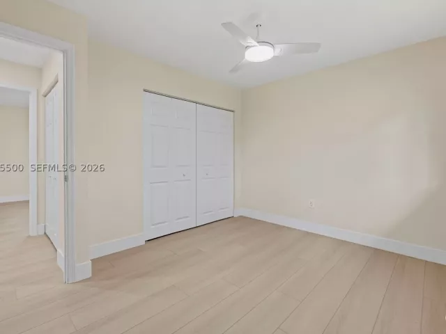 Продажа дома по адресу 1391 NW 18th St - фото 9368729