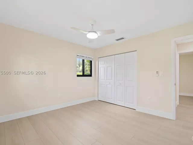 Продажа дома по адресу 1391 NW 18th St - фото 9368730
