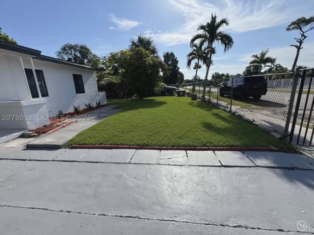 Продажа дома по адресу 1119 NW 11th Ct - фото 9368185