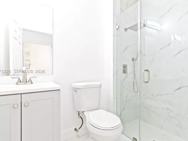 Продажа дома по адресу 15842 SW 14 ST - фото 9360608