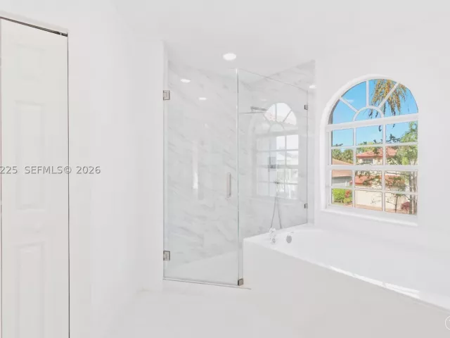 Продажа дома по адресу 15842 SW 14 ST - фото 9360613