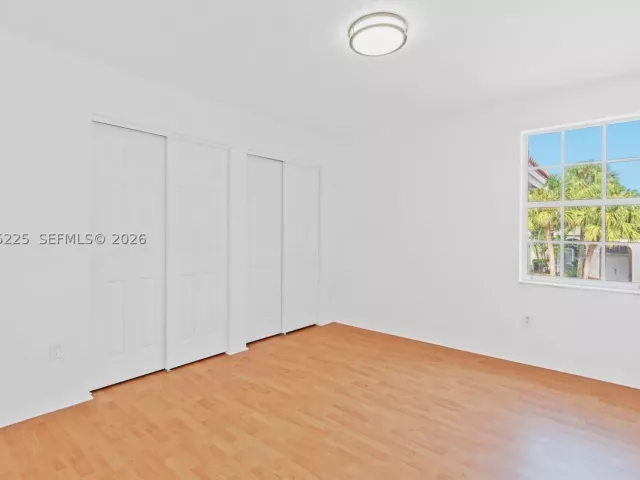 Продажа дома по адресу 15842 SW 14 ST - фото 9360621