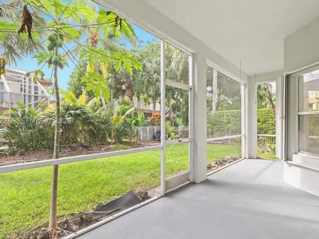 Продажа дома по адресу 15842 SW 14 ST - фото 9360623
