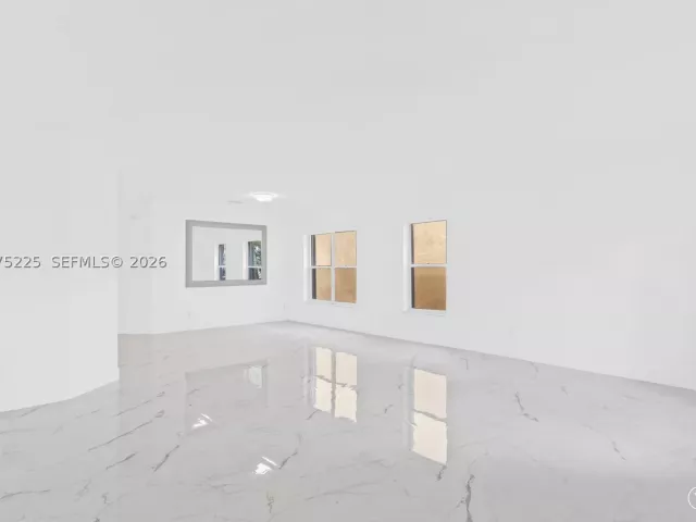 Продажа дома по адресу 15842 SW 14 ST - фото 9360598