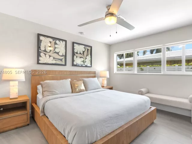 Продажа дома по адресу 2812 NE 28th St - фото 9373370
