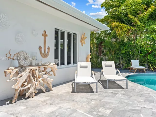 Продажа дома по адресу 2812 NE 28th St - фото 9373382