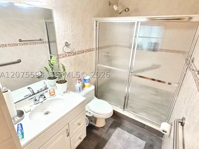 Продажа дома по адресу 951 NE 115th St - фото 9372725