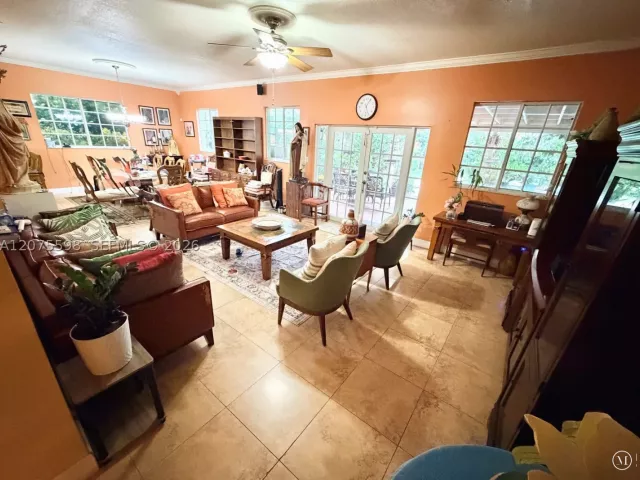 Продажа дома по адресу 951 NE 115th St - фото 9372727