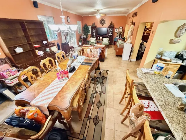 Продажа дома по адресу 951 NE 115th St - фото 9372729