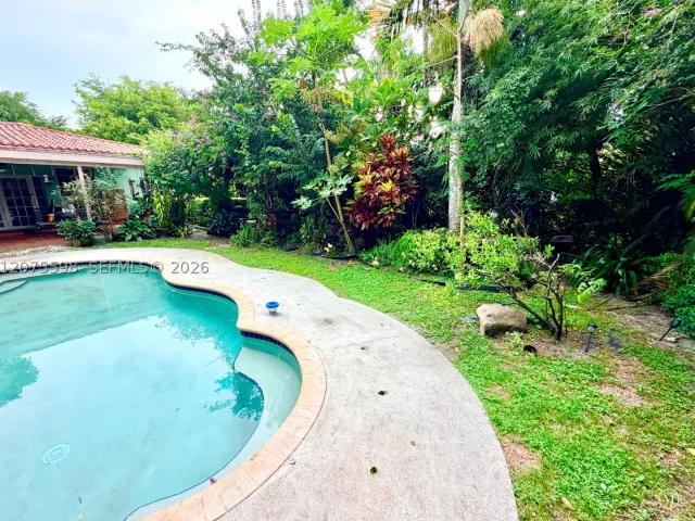 Продажа дома по адресу 951 NE 115th St - фото 9372742