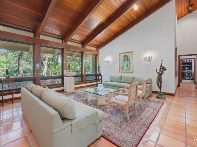 Продажа дома по адресу 9490 Old Cutler Ln - фото 9386197