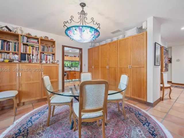 Продажа дома по адресу 9490 Old Cutler Ln - фото 9386205