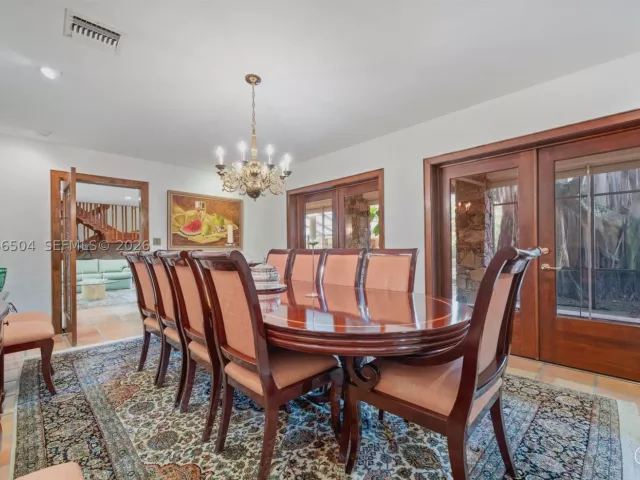 Продажа дома по адресу 9490 Old Cutler Ln - фото 9386207