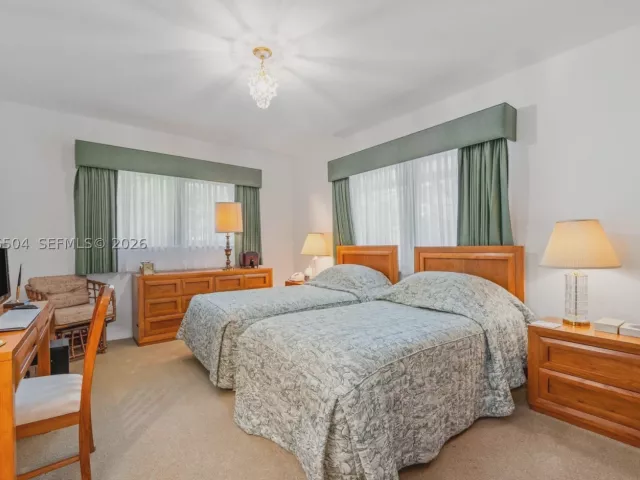Продажа дома по адресу 9490 Old Cutler Ln - фото 9386222