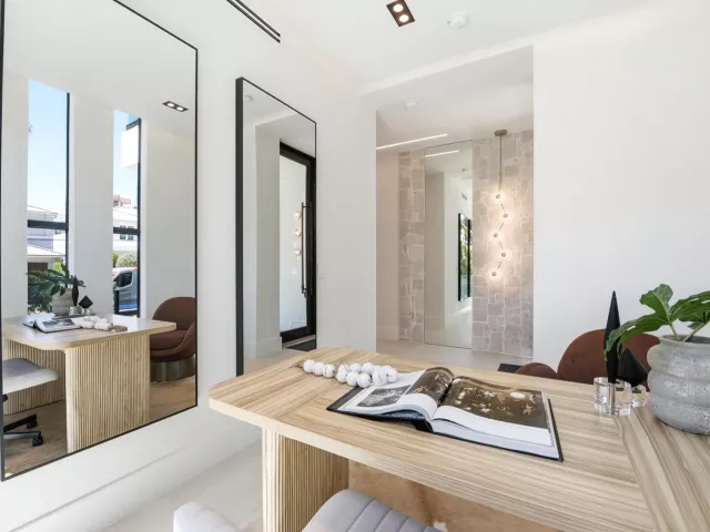 Продажа дома по адресу 3201 NE 26TH Street - фото 9375212