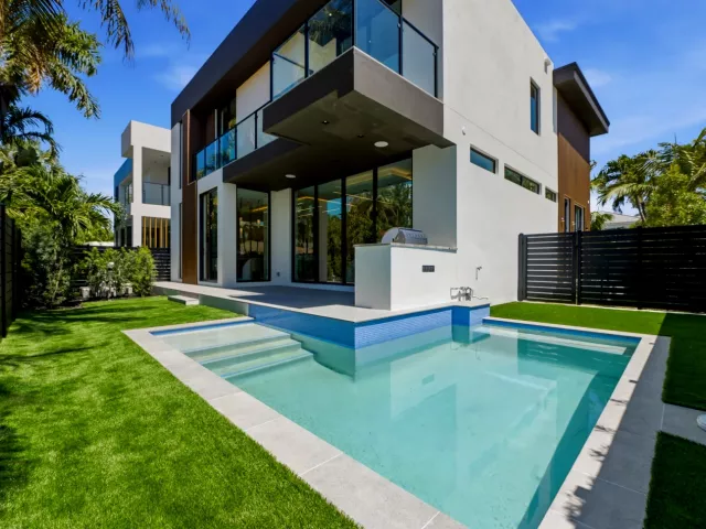 Продажа дома по адресу 3201 NE 26TH Street - фото 9375218