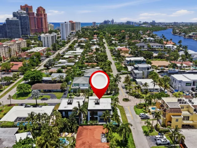 Продажа дома по адресу 3201 NE 26TH Street - фото 9375223