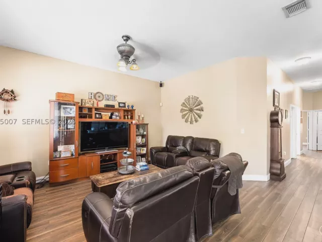 Продажа дома по адресу 20562 SW 324 st - фото 9363778