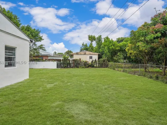 Продажа дома по адресу 360 NW 179th Ter - фото 9361288