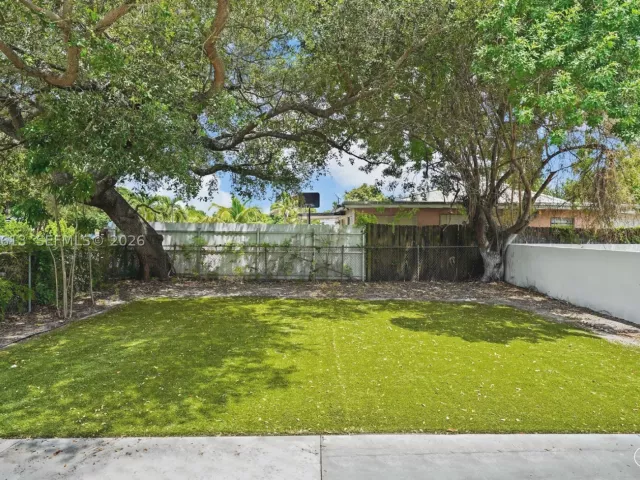 Продажа дома по адресу 360 NW 179th Ter - фото 9361291