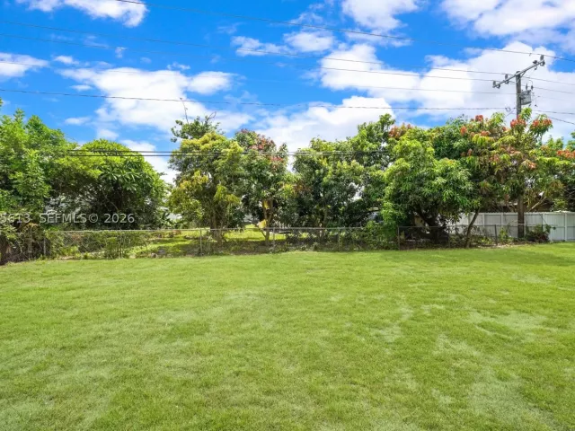 Продажа дома по адресу 360 NW 179th Ter - фото 9361292