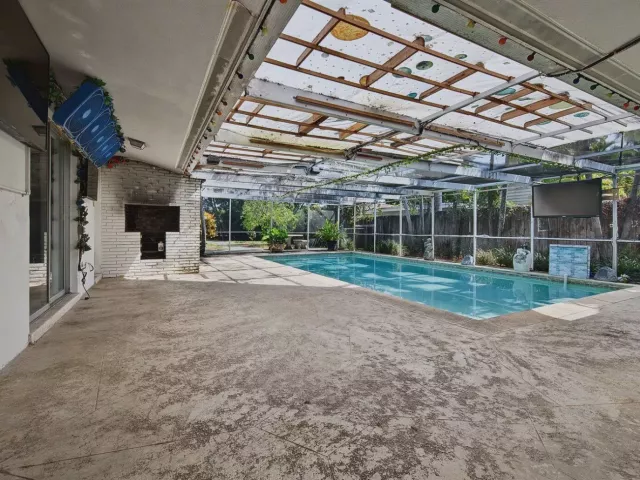 Продажа дома по адресу 201 NE 29th Street - фото 9368287