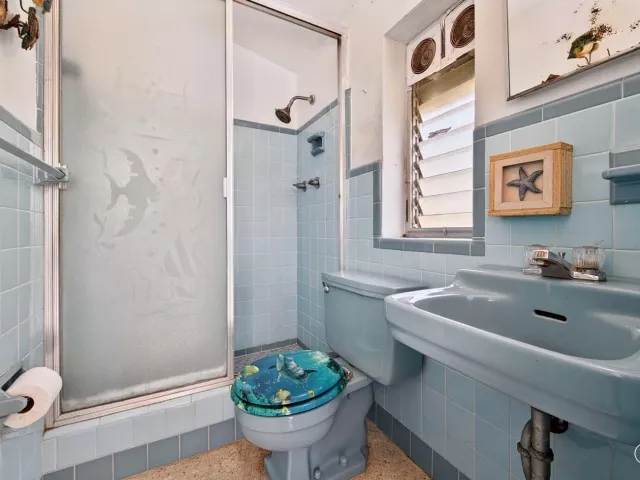 Продажа дома по адресу 201 NE 29th Street - фото 9368288