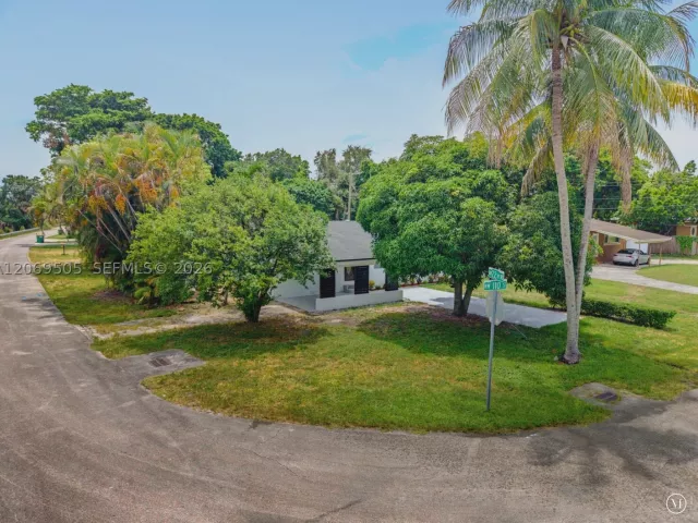 Продажа дома по адресу 2200 NW 110th St - фото 9365691