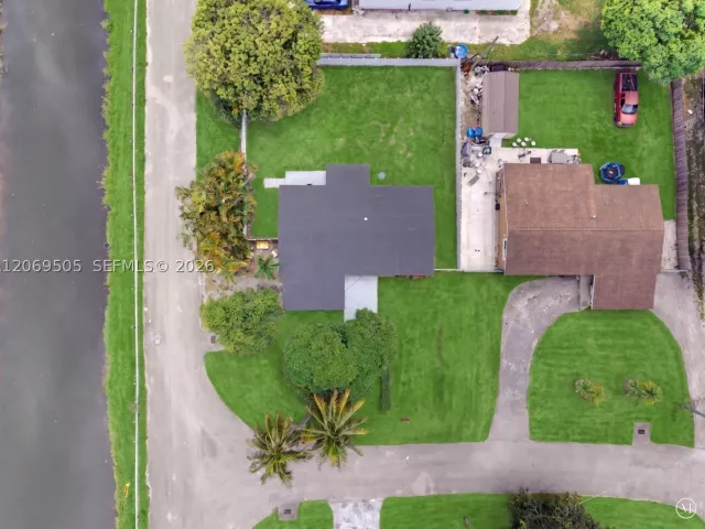 Продажа дома по адресу 2200 NW 110th St - фото 9365677