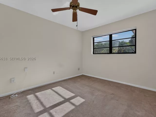 Продажа дома по адресу 16111 SW 103rd Ct - фото 9373076