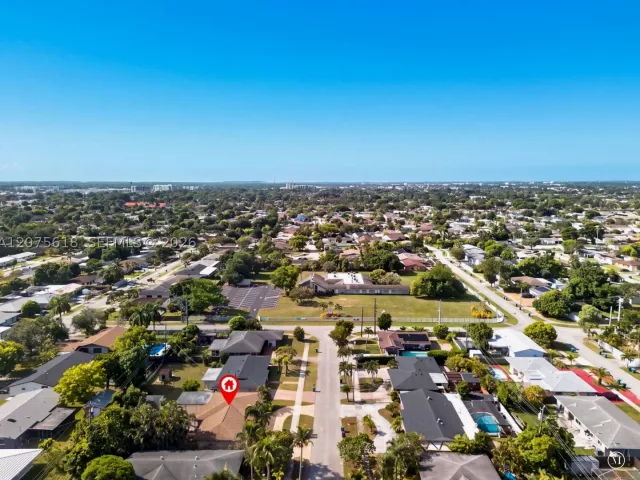 Продажа дома по адресу 16111 SW 103rd Ct - фото 9373095