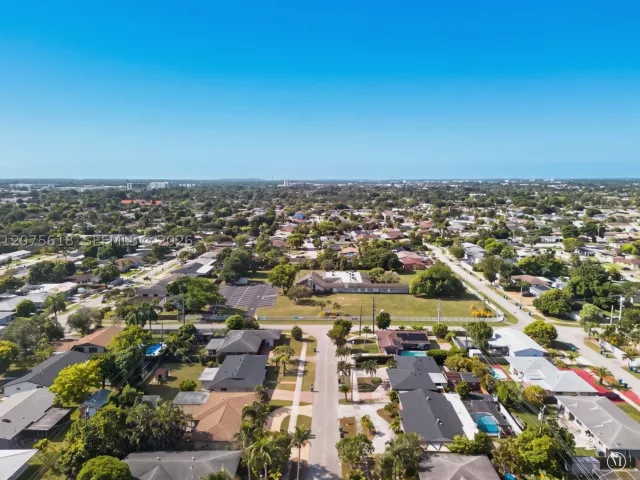 Продажа дома по адресу 16111 SW 103rd Ct - фото 9373096