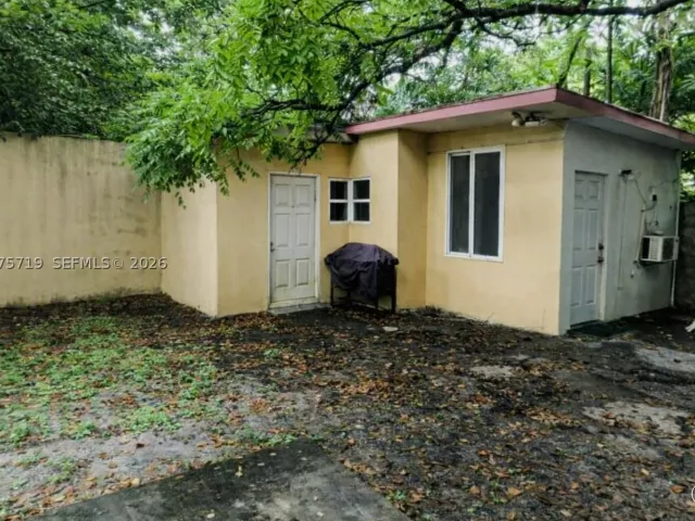 Продажа дома по адресу 759 S Biscayne River Dr - фото 9365739