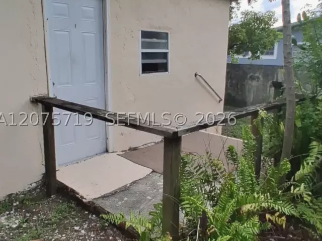 Продажа дома по адресу 759 S Biscayne River Dr - фото 9365740